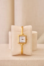 Rare Vintage Ladies 1900L Gold Bangle Gucci Watch