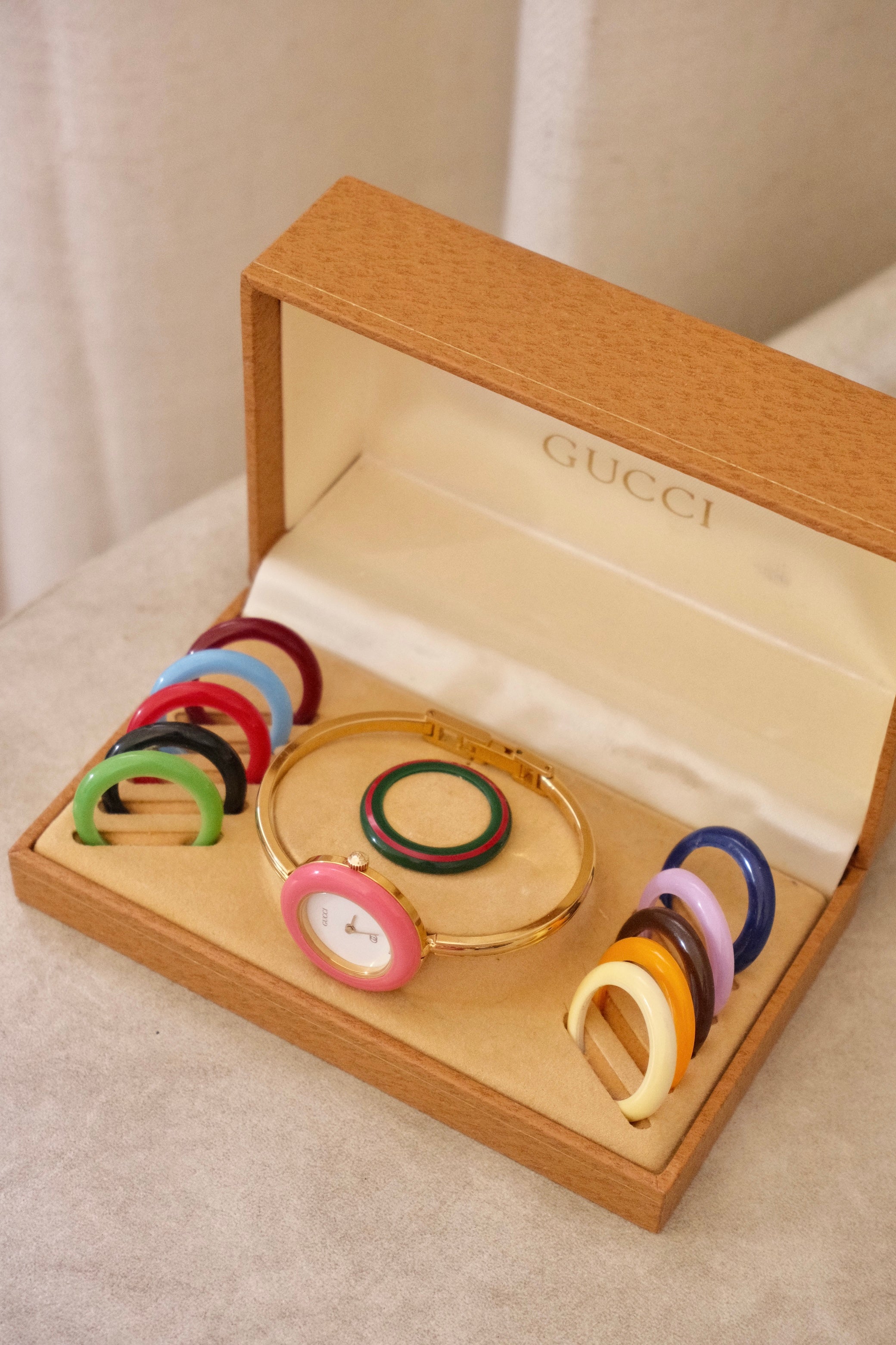 RARE Vintage Gucci Interchangeable Bezel Watch FULL SET with Box