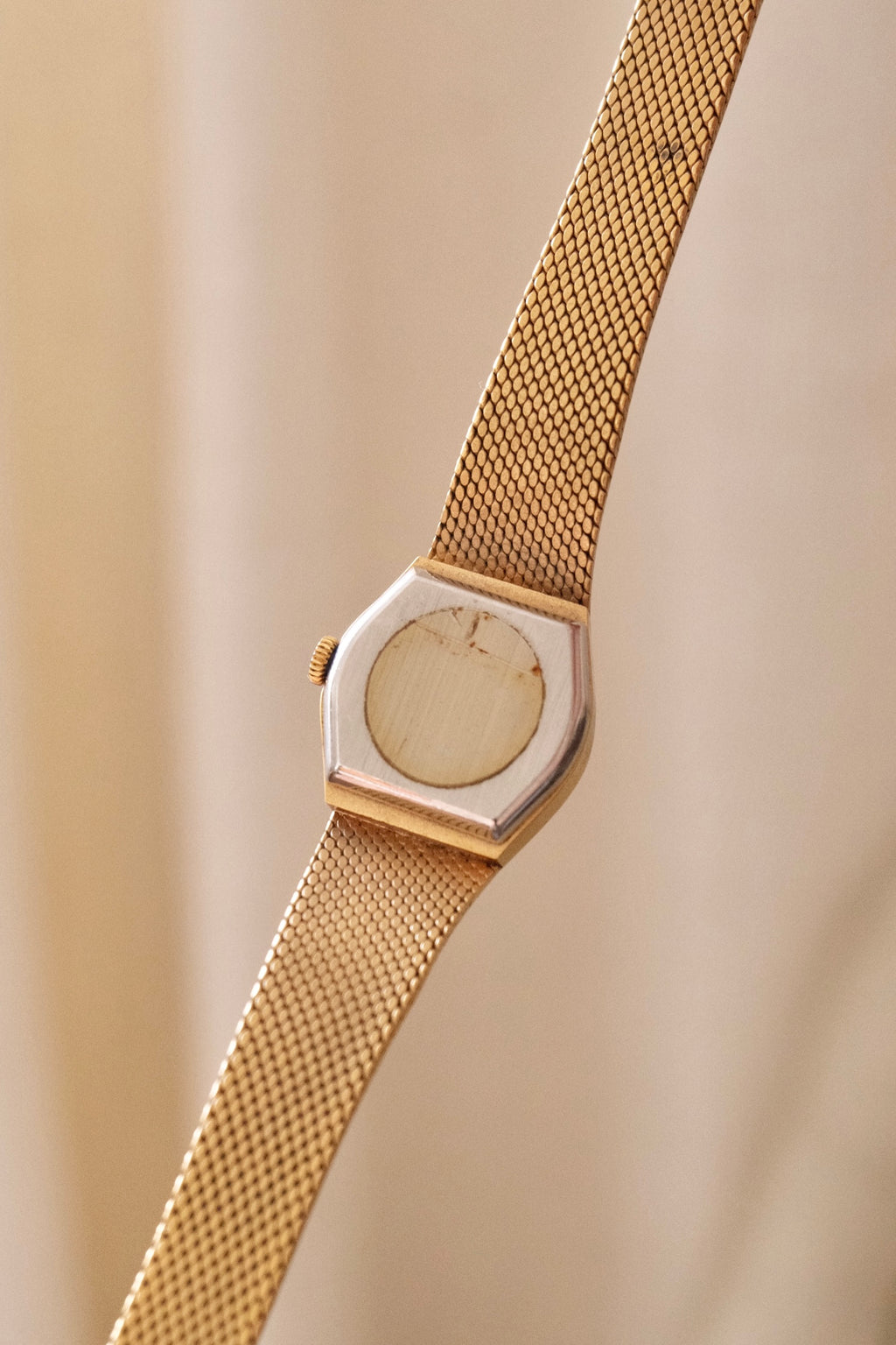 1970s Vintage Tissot Stylist Ladies Gold Manual Wind Mechanical Watch - Minimalist Oval Swiss Timepiece