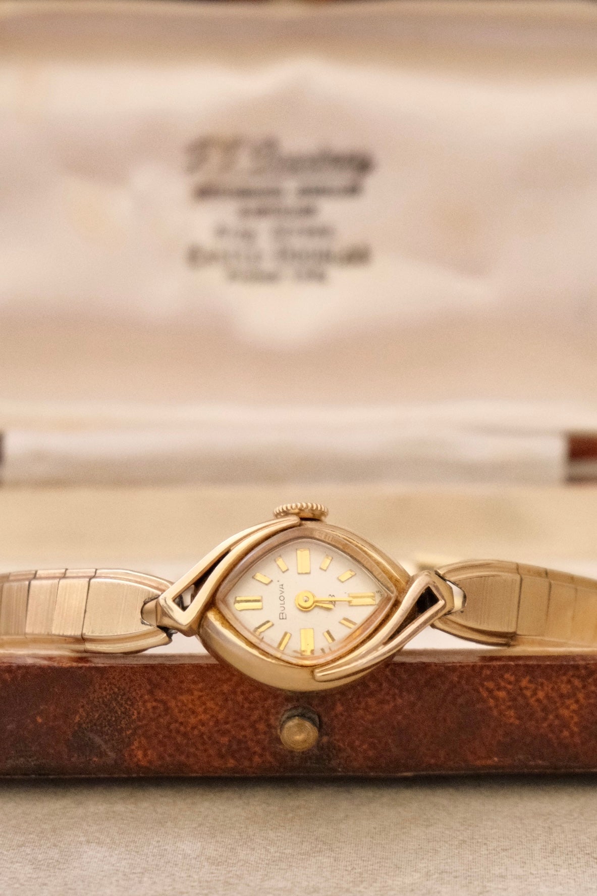 Rare 1954 Bulova Vintage Ladies Cocktail Watch Gold Filled Teardrop Wristwatch Working in Vintage Box