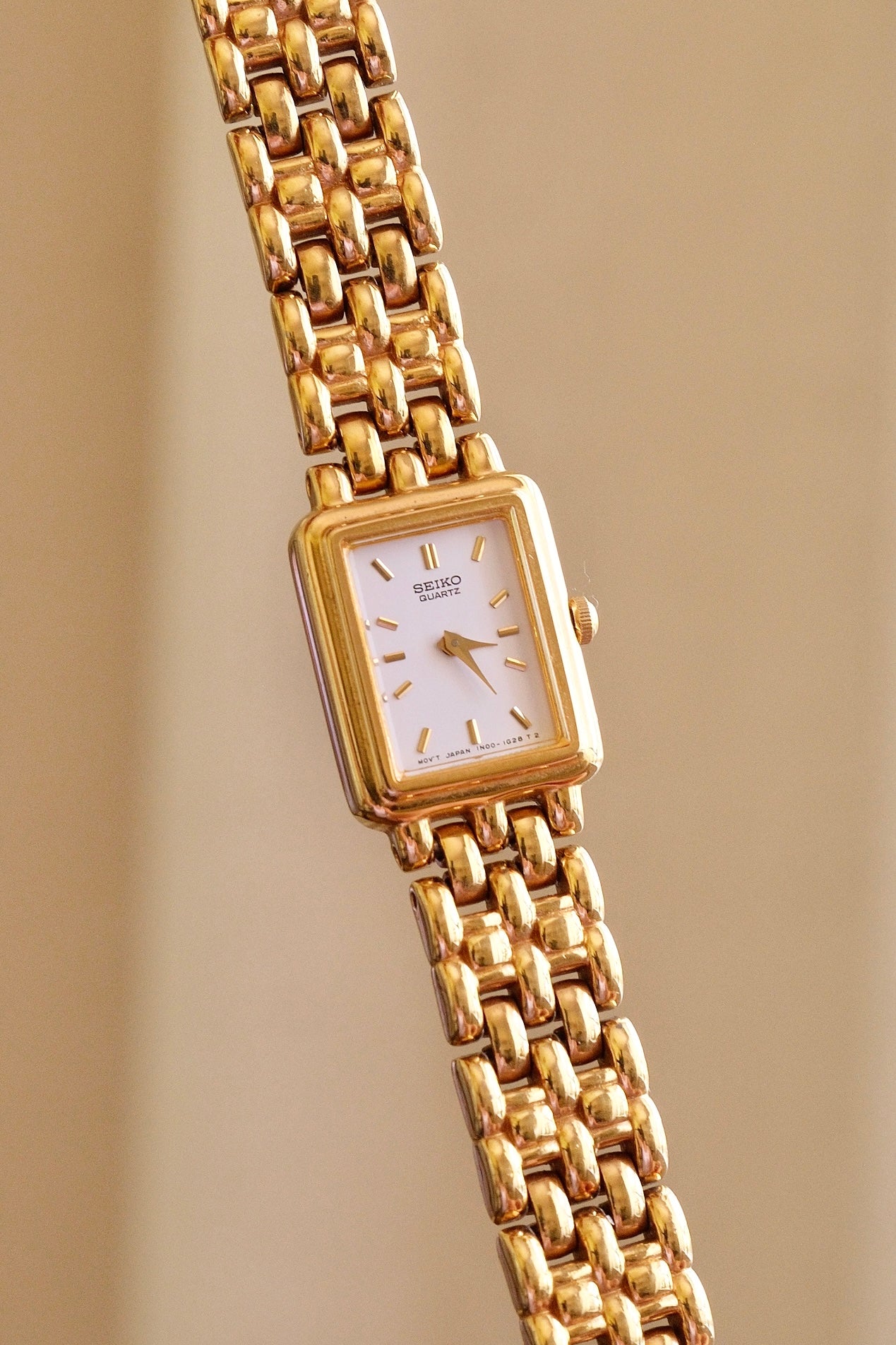 Vintage 90s Ladies Gold Sqaure Face Tank Seiko Watch Working