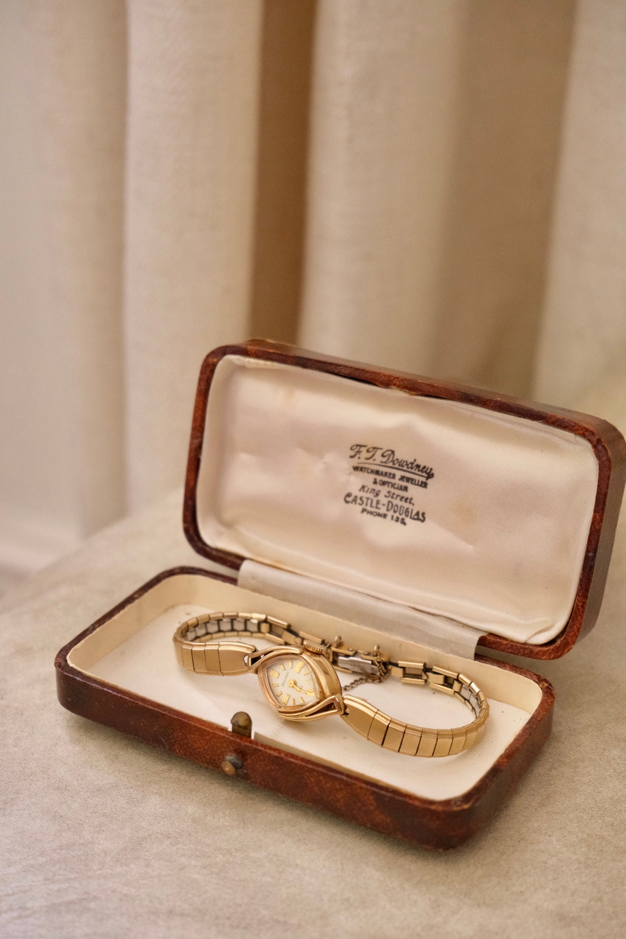 Rare 1954 Bulova Vintage Ladies Cocktail Watch Gold Filled Teardrop Wristwatch Working in Vintage Box