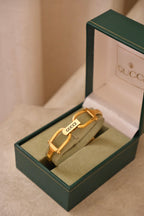 Vintage Ladies 1500L Gold Gucci Horsebit Watch with Black Dial in Box