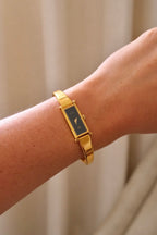 Vintage Ladies 1500L Gold Horsebit Gucci Watch