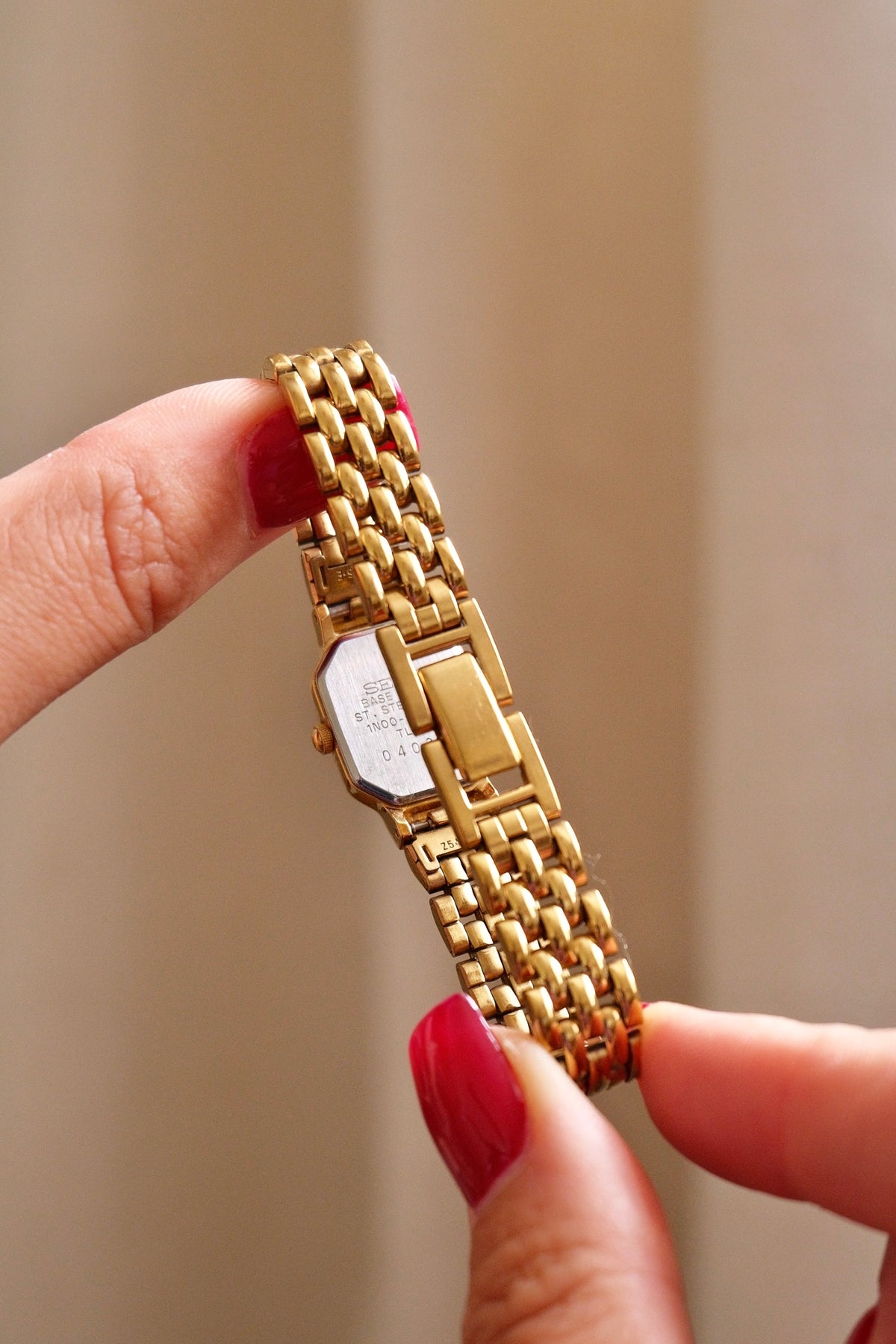 90s Ladies Petite Gold Seiko Quartz Watch