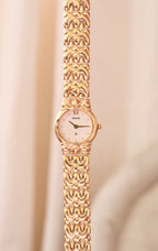 Vintage Ladies Accurist Gold Bow Style Watch Working