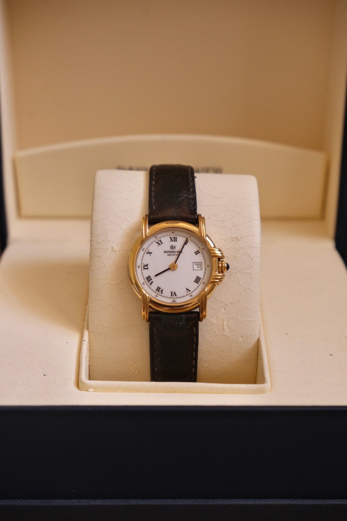 Ladies Raymond Weil Vintage Genève 9955 18k Gold Plated Quartz Watch With Authentic  Blue Cabochon Sapphire Crown with Box and Papers