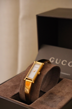 Vintage Ladies 1500L Gold Horsebit Gucci Watch in Box Working