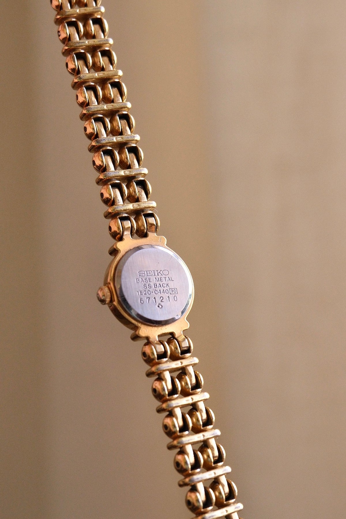 Rare Vintage Dainty 1986 Seiko 1E20-0440 Ladies Gold  Beaded Bracelet Quartz Watch Japan