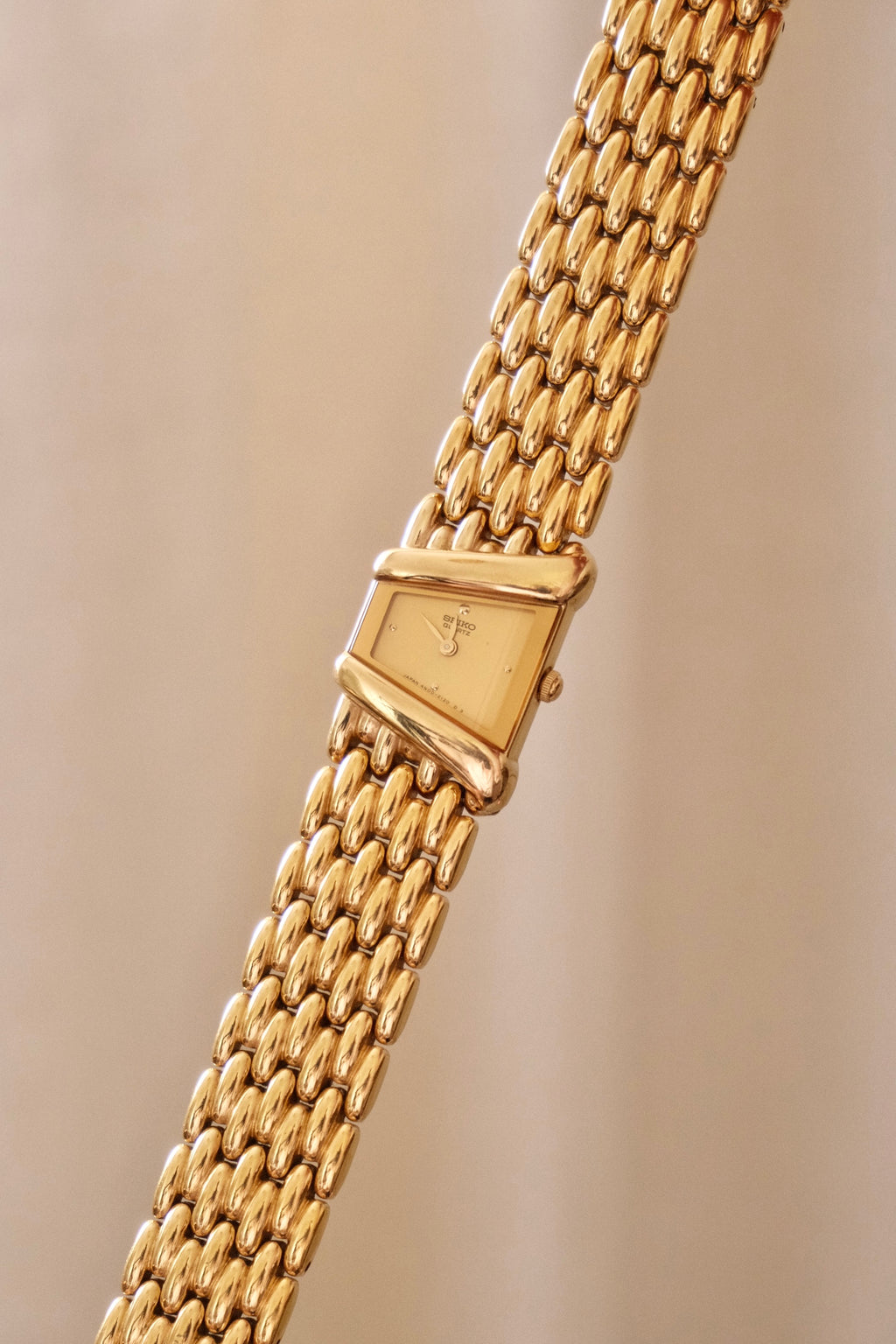 Rare Vintage Ladies Seiko Rivoli Asymmetrical Gold Plated Quartz Watch Working