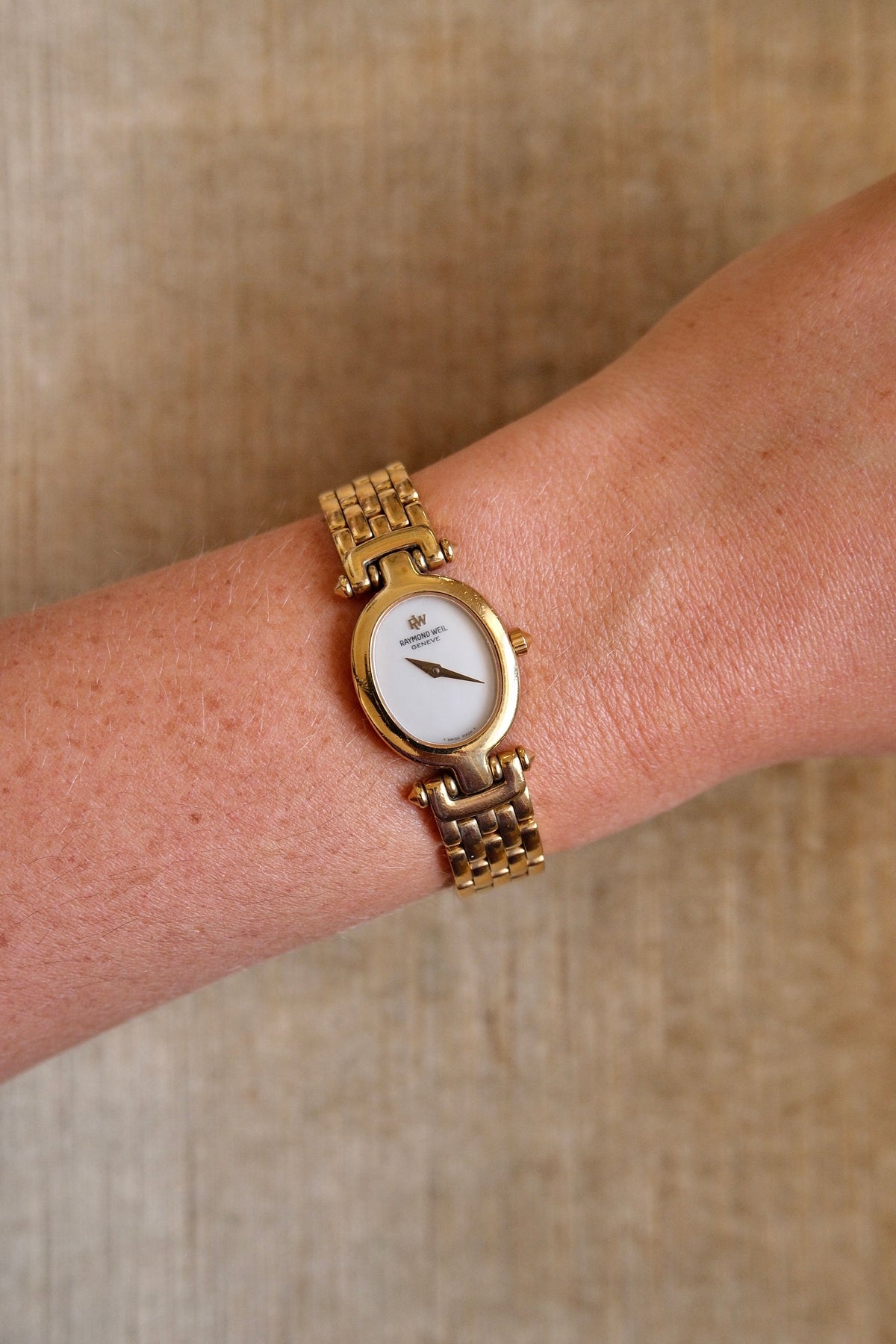 Rare vintage 18k gold plated white dial Raymond Weil watch working