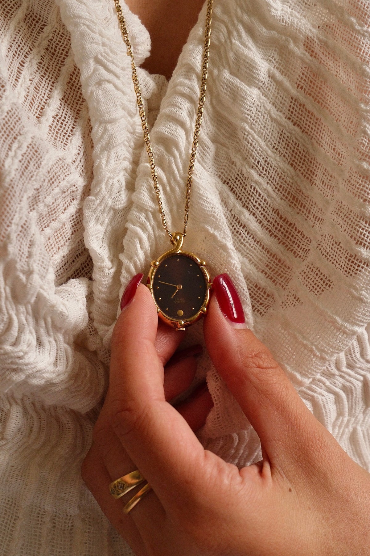Rare 1980s Seiko Gold Plated Pendant Watch Necklace, Burgundy Maroon Dial Quartz Watch with Chain