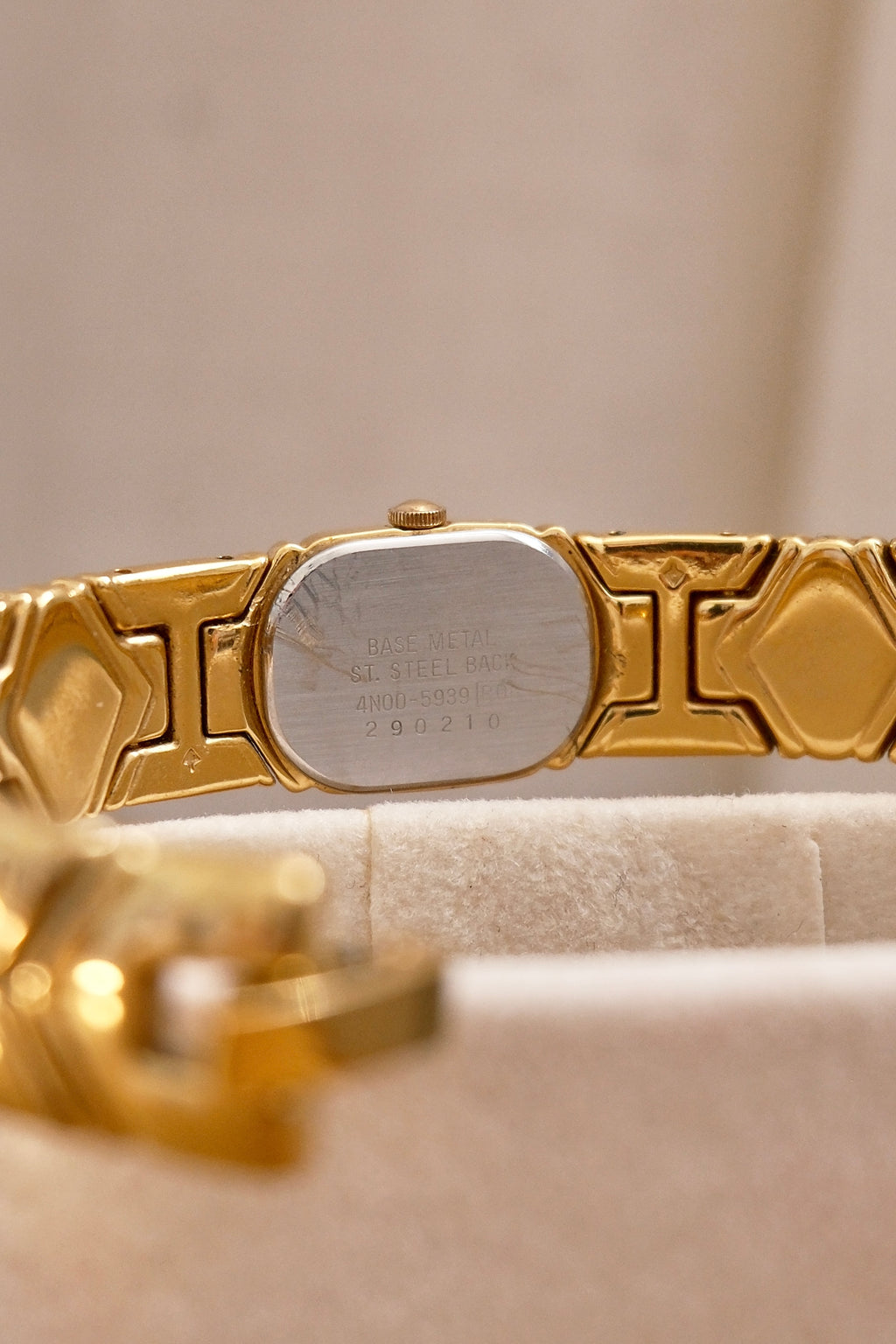 Vintage 1990s Seiko Ladies Hexagonal Quartz Watch Gold Plated Bracelet Style