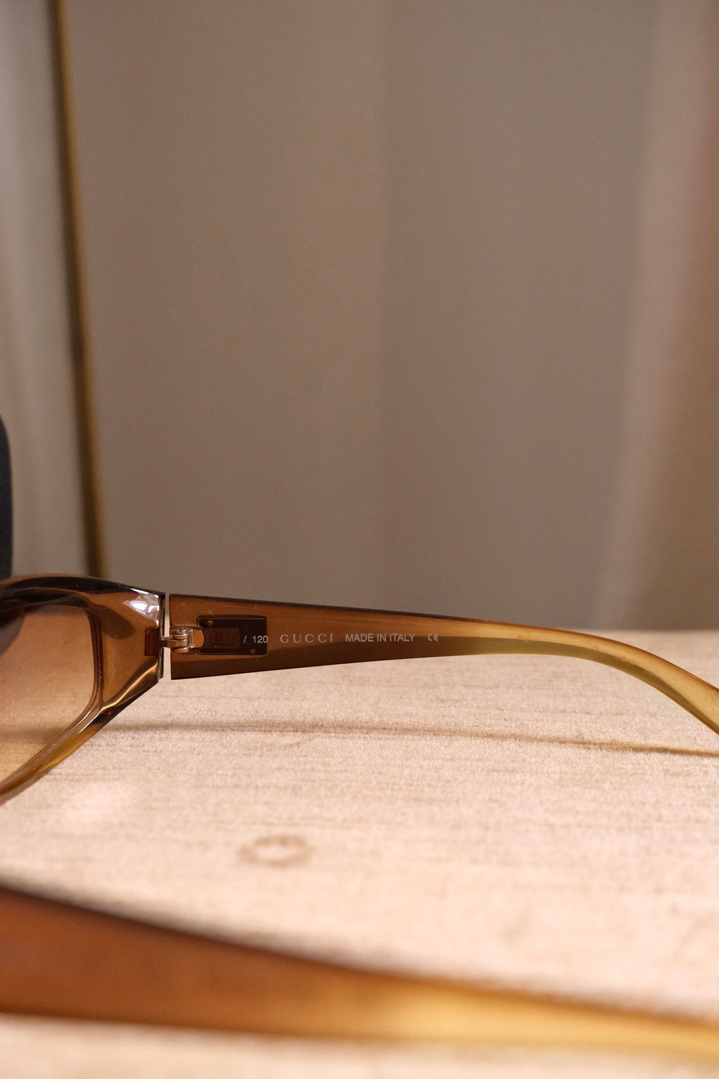 Vintage Gucci Ladies Tortoise Shell Gradient Lens Eyewear Sunglasses with Case