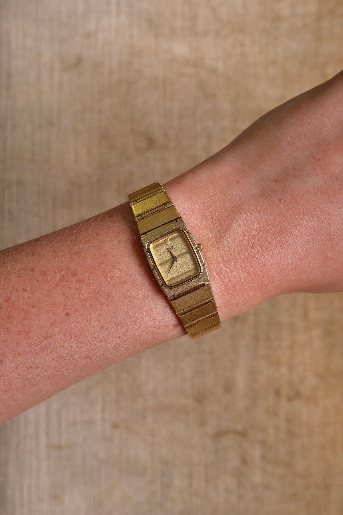 Rare Vintage 80s Gold Tank Seiko Ladies Quartz Watch