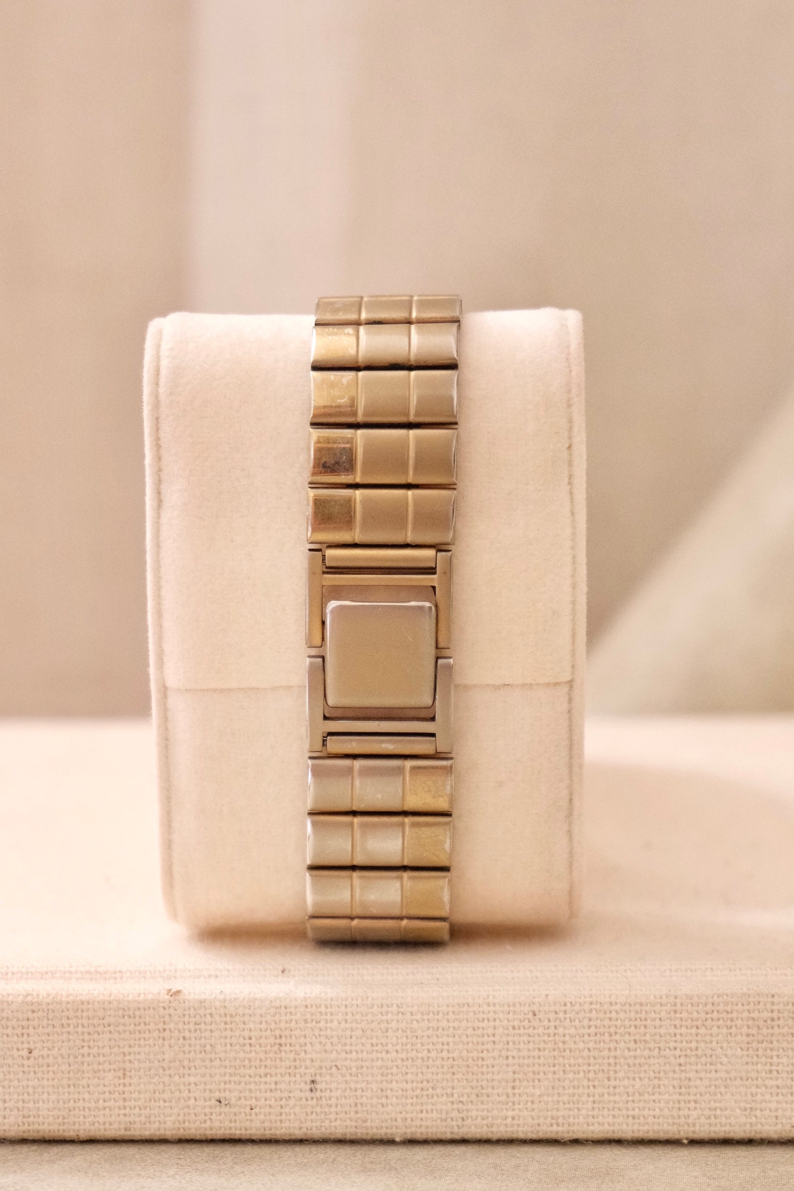 Rare Collectible Vintage 1990s Seiko Rivoli Quartz Watch Gold Asymmetrical Bracelet