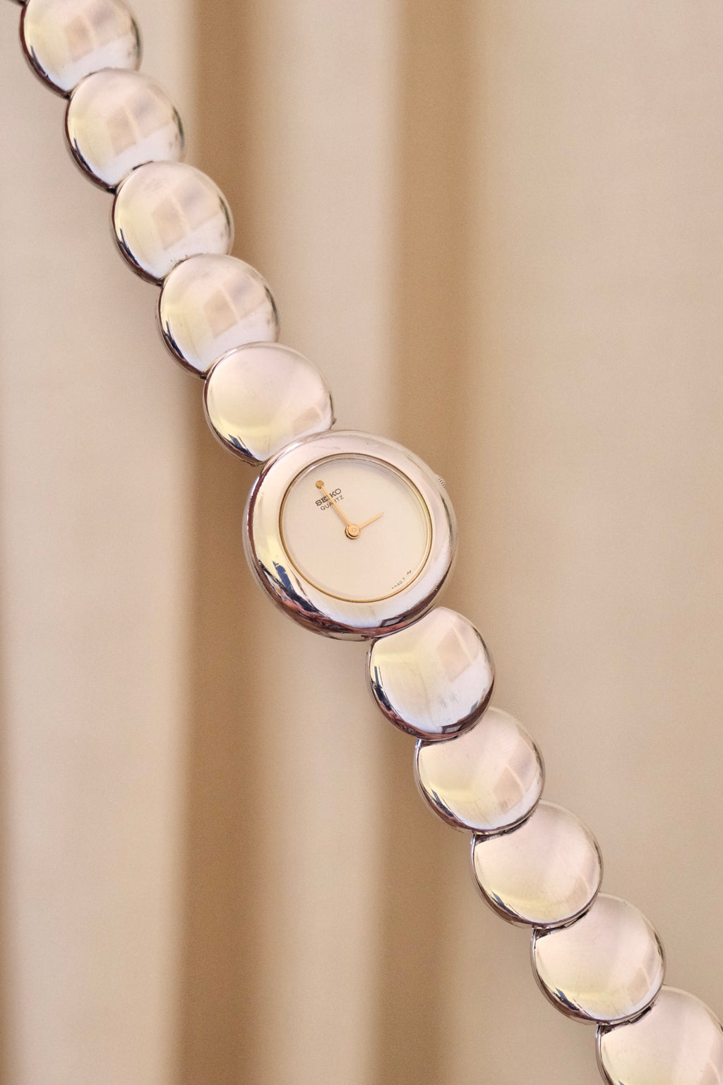 1980s Vintage Rare Silver Seiko Ladies Watch Round Circle Links Working