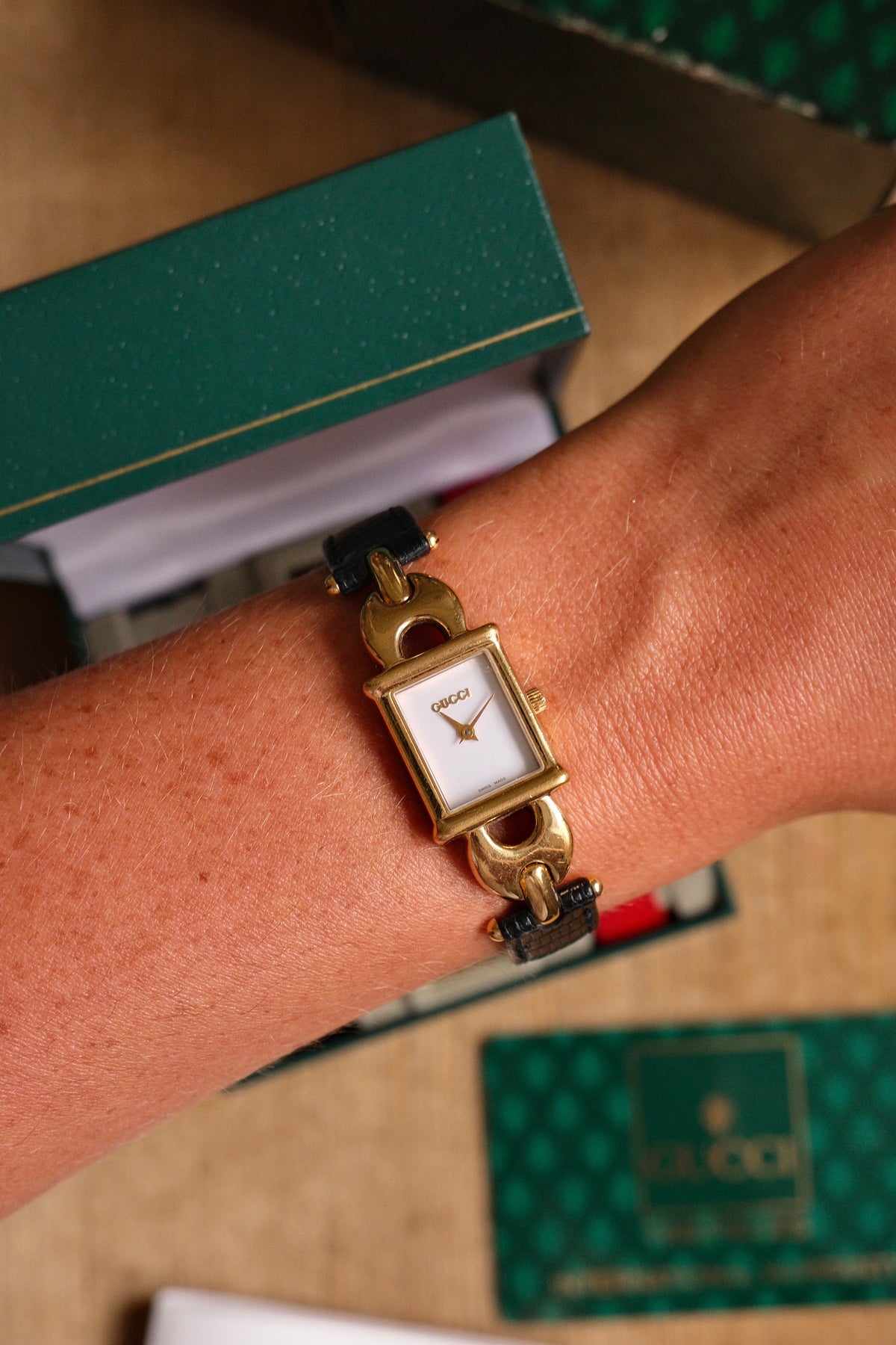 RARE FULL SET Vintage 1995 Gucci 1800L Watch Gold Plated Horsebit Bracelet Leather Straps, Quartz