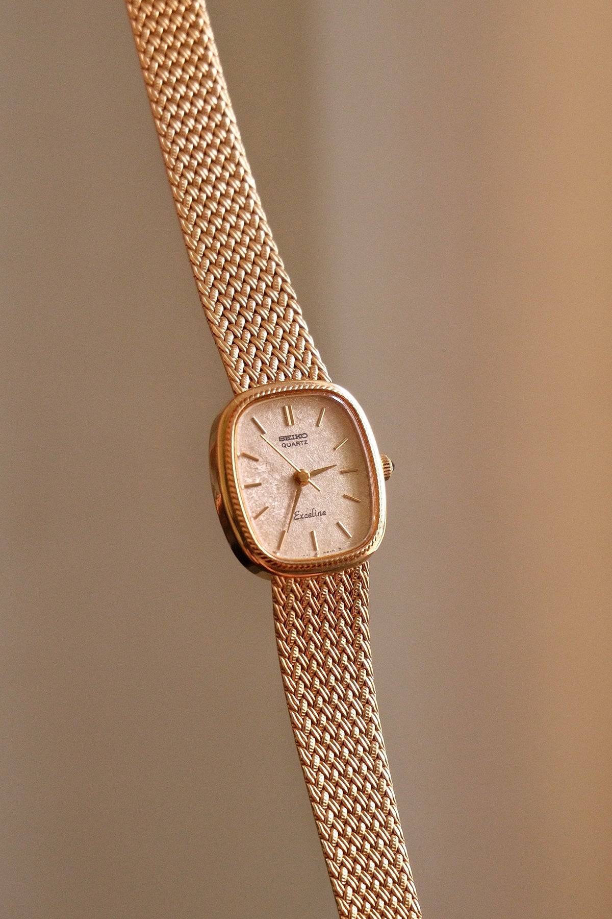 Vintage 90s Gold Plated Ladies Seiko Exceline Quartz Watch