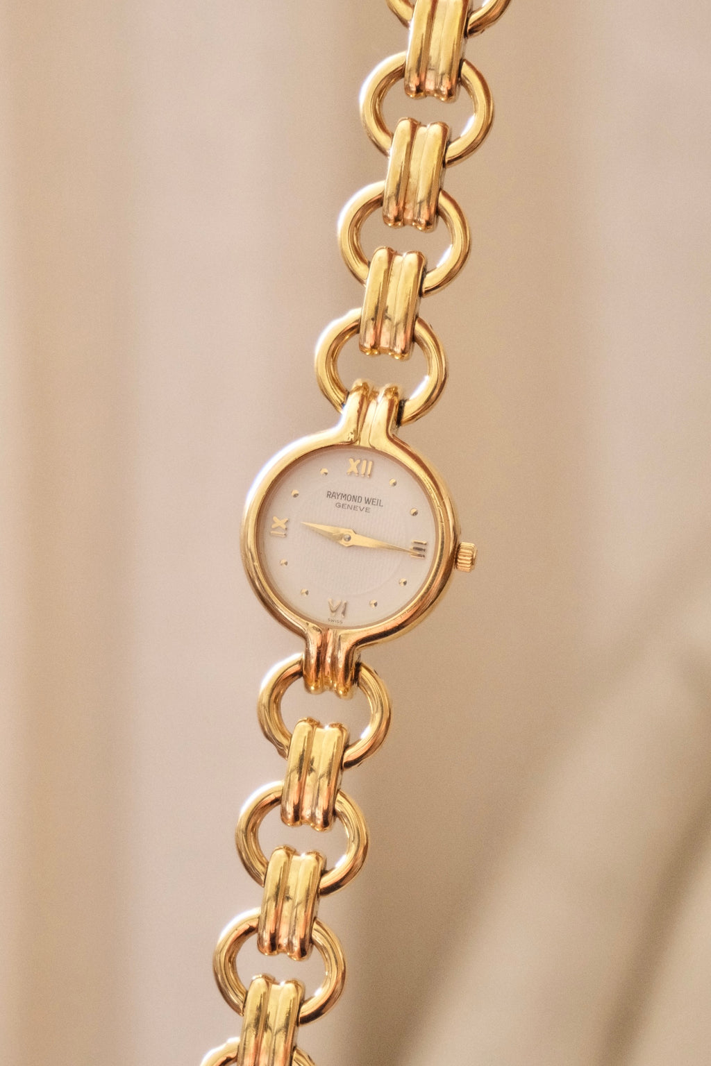Vintage Ladies' Gold-Plated Raymond Weil Quartz Watch - Round Dial