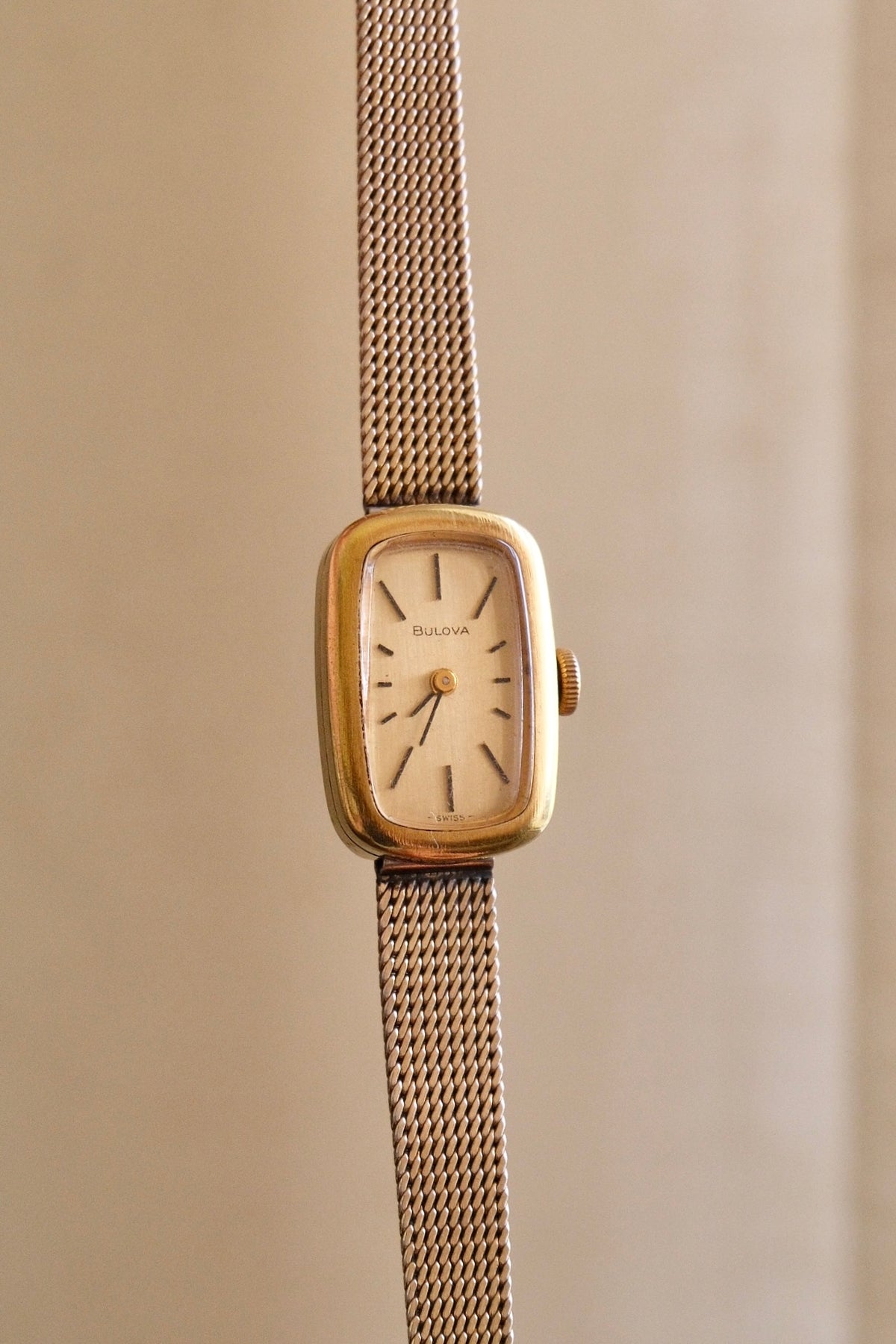 Vintage Bulova Ladies Watch 1950s Gold Plated Rectangular Swiss Manual Wind Mesh Bracelet