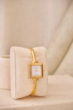 Rare Vintage Ladies 1900L Gold Bangle Gucci Watch