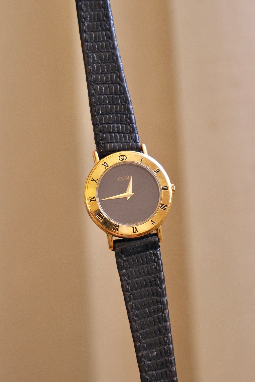 90s Ladies Gold-Plated Gucci 3000L Quartz Watch with Black Leather Strap in Box