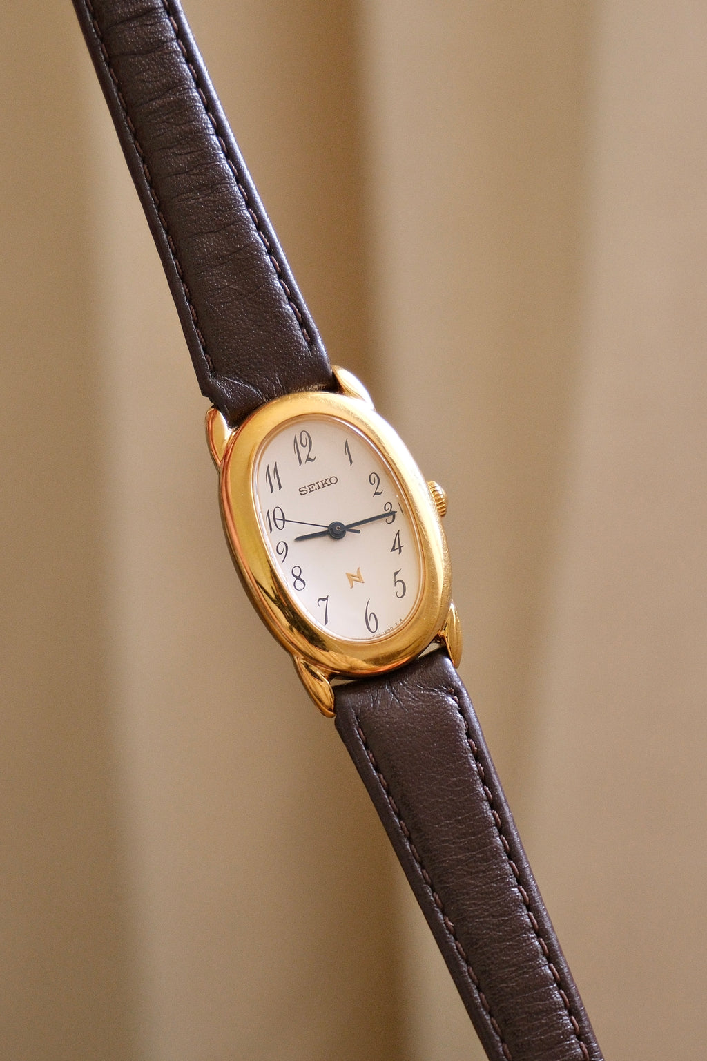 Vintage 90s Ladies Seiko 1F21 6B10 Tank Baignoire Style Watch Brown Leather Strap Gold Tone Quartz Japan