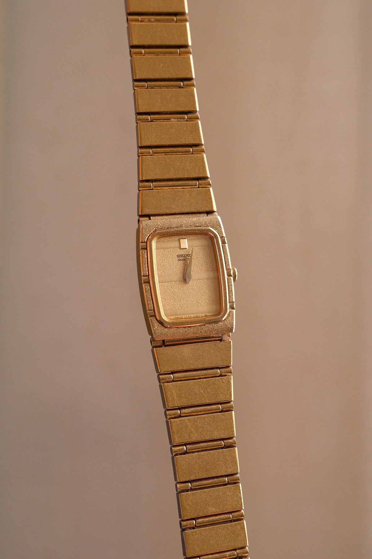 Rare Vintage 80s Gold Tank Seiko Ladies Quartz Watch