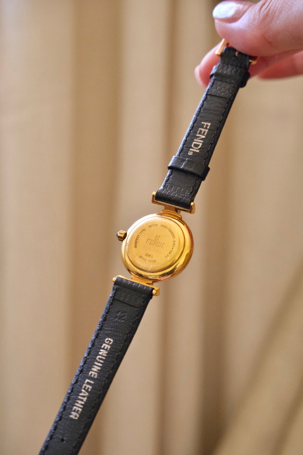 Fendi Orologi 320L Vintage Ladies Gold Champange Dial Leather Strap Watch In Box Working
