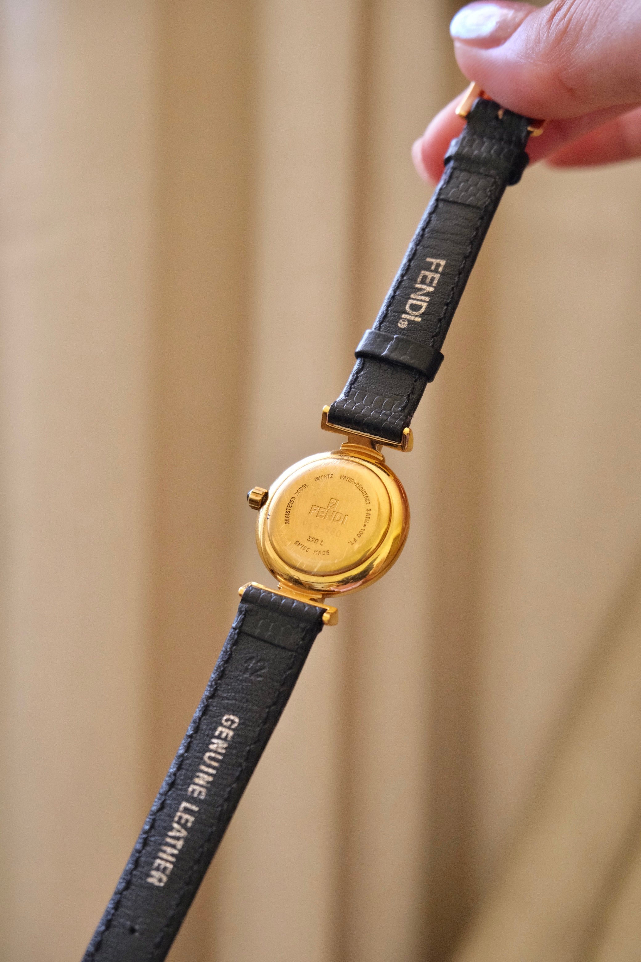 Fendi Orologi 320L Vintage Ladies Gold Champange Dial Leather Strap Watch In Box Working