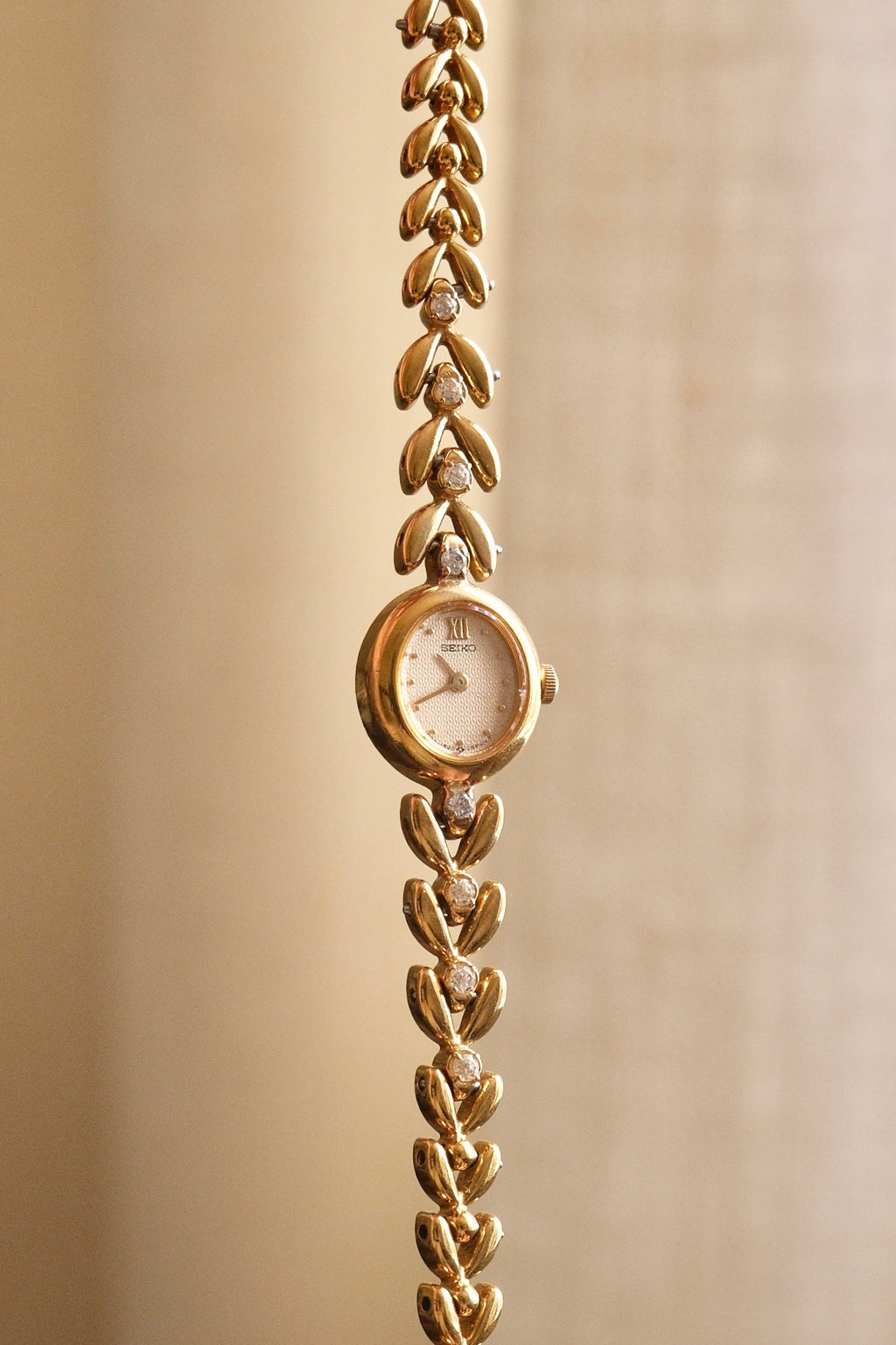 Very Rare 90s Gold-Plated Seiko Jewellery Quartz Watch with Tiny Oval
