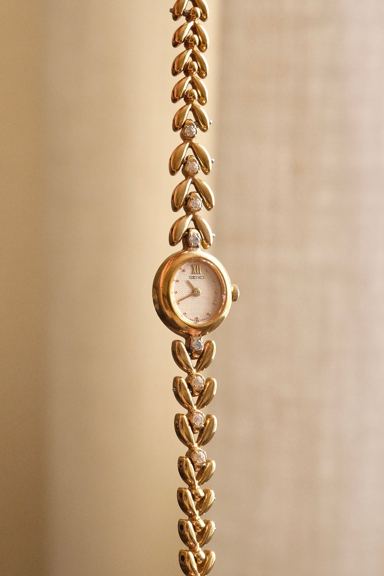 Very Rare 90s Gold-Plated Seiko Jewellery Quartz Watch with Tiny Oval