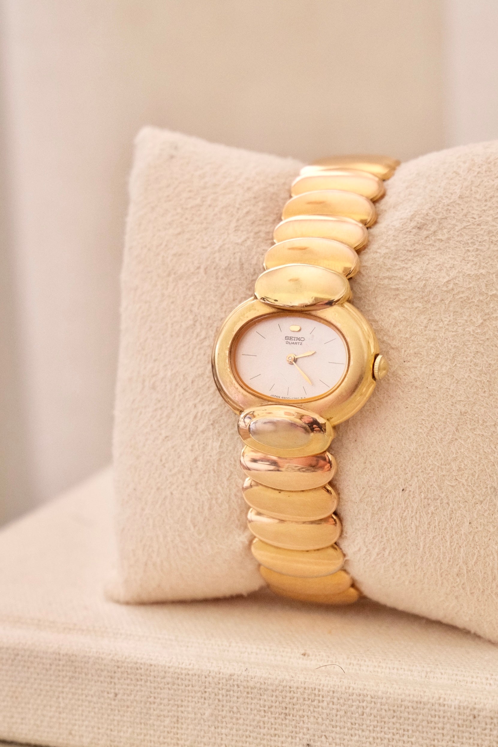 1981 Rare Vintage Oval Gold Seiko Women’s Watch Working