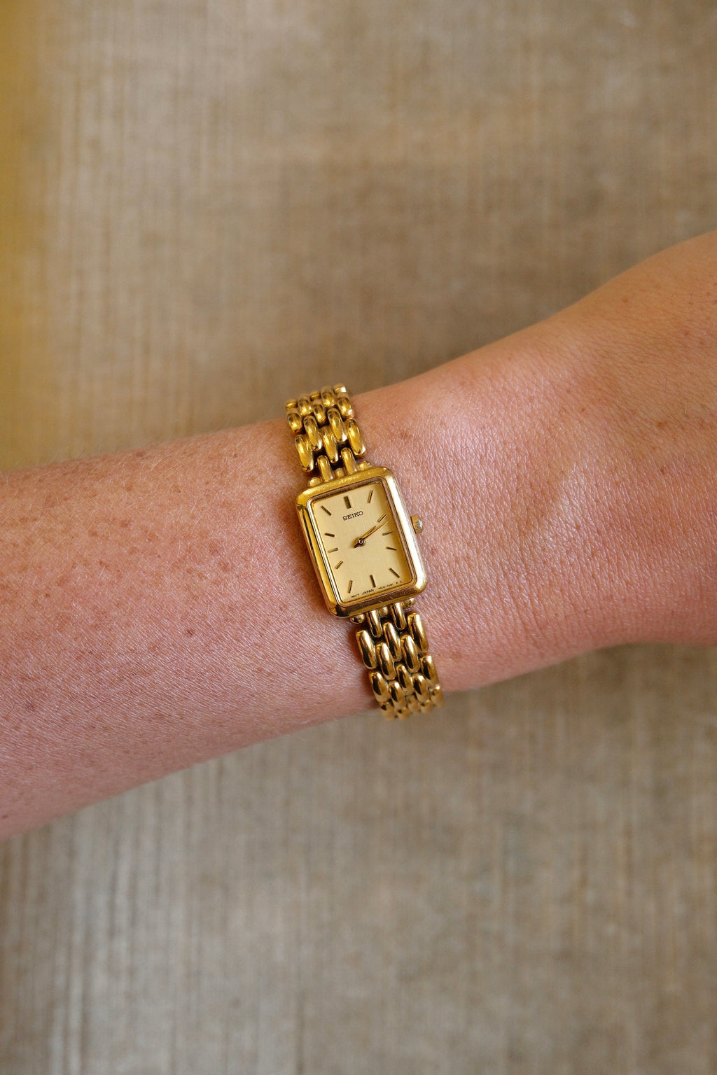 Vintage Ladies Seiko V400-6160  Quartz Watch, Gold Plated Link Bracelet Tank Style