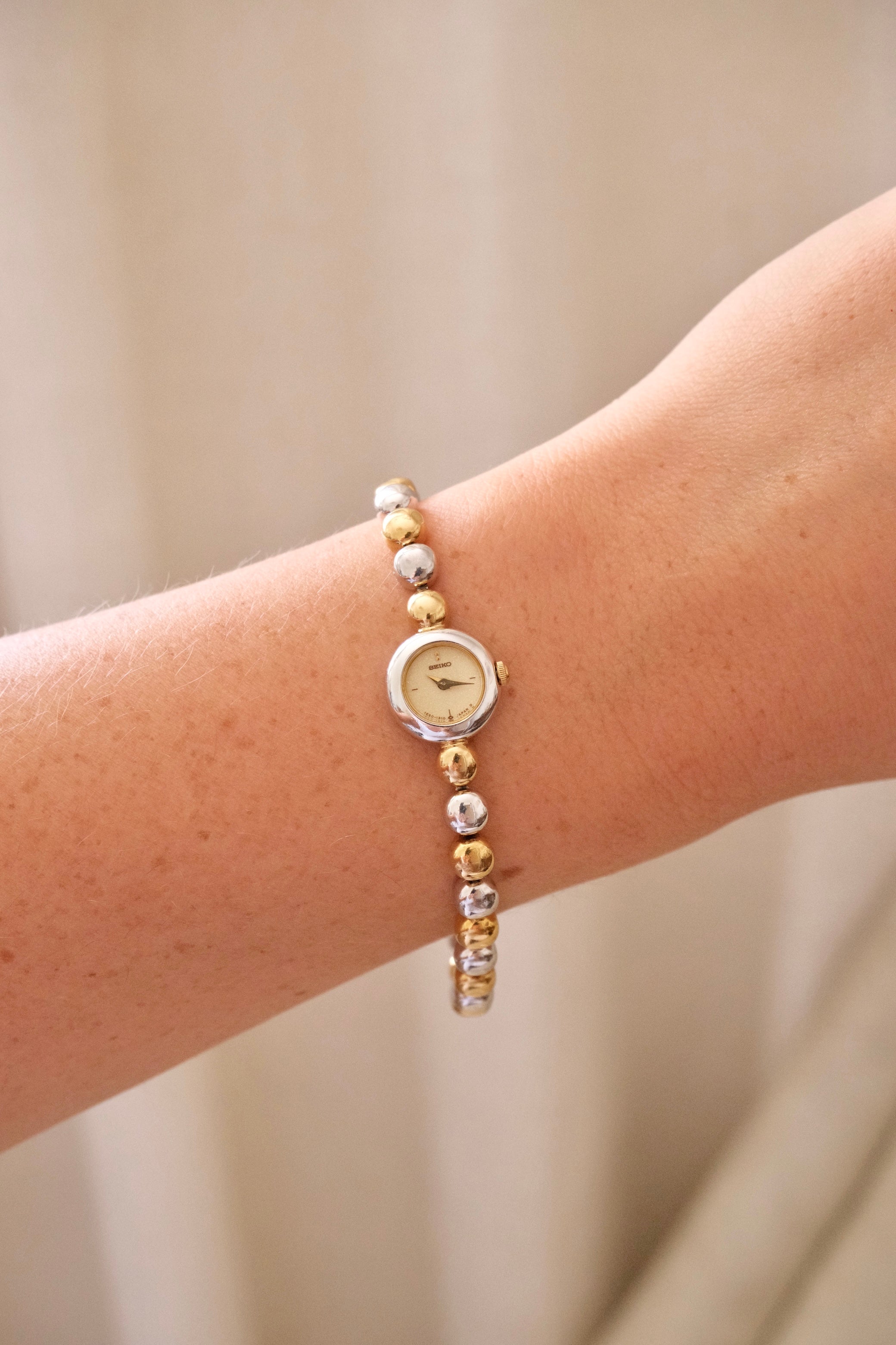 Rare Dainty Petite 90s Seiko Vintage Two Tone Watch Working with Safety Chain