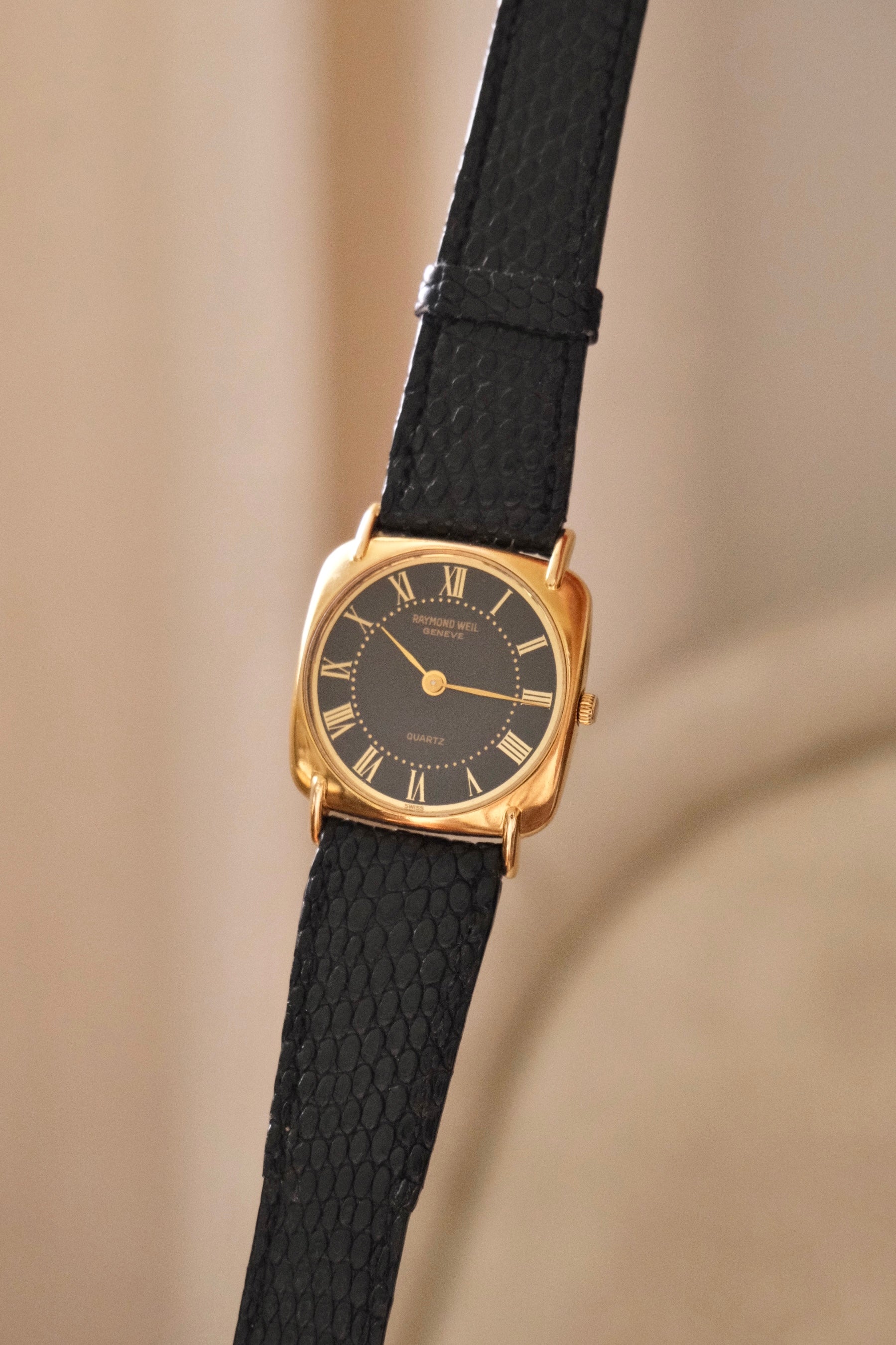 Unisex Ladies Mens Vintage 18k Gold Plated Black Leather Strap Raymond Weil Watch Working