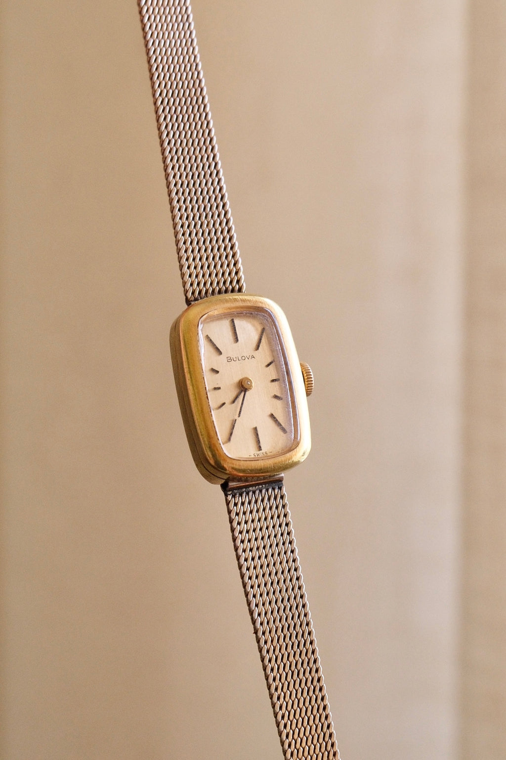 Vintage Bulova Ladies Watch 1950s Gold Plated Rectangular Swiss Manual Wind Mesh Bracelet