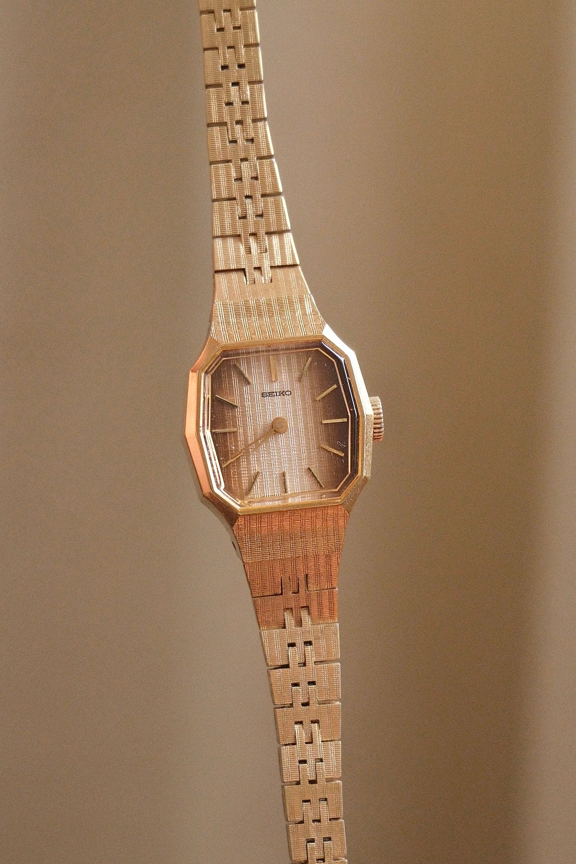 70s Vintage Rare Seiko Mechanical Wind Octagonal Textured Dial Cocktail Watch Working