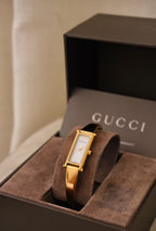 Vintage Ladies 1500L Gold Horsebit Gucci Watch in Box Working