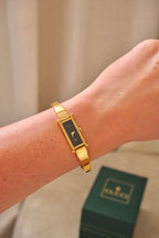 Vintage Ladies 1500L Gold Gucci Horsebit Watch with Black Dial in Box