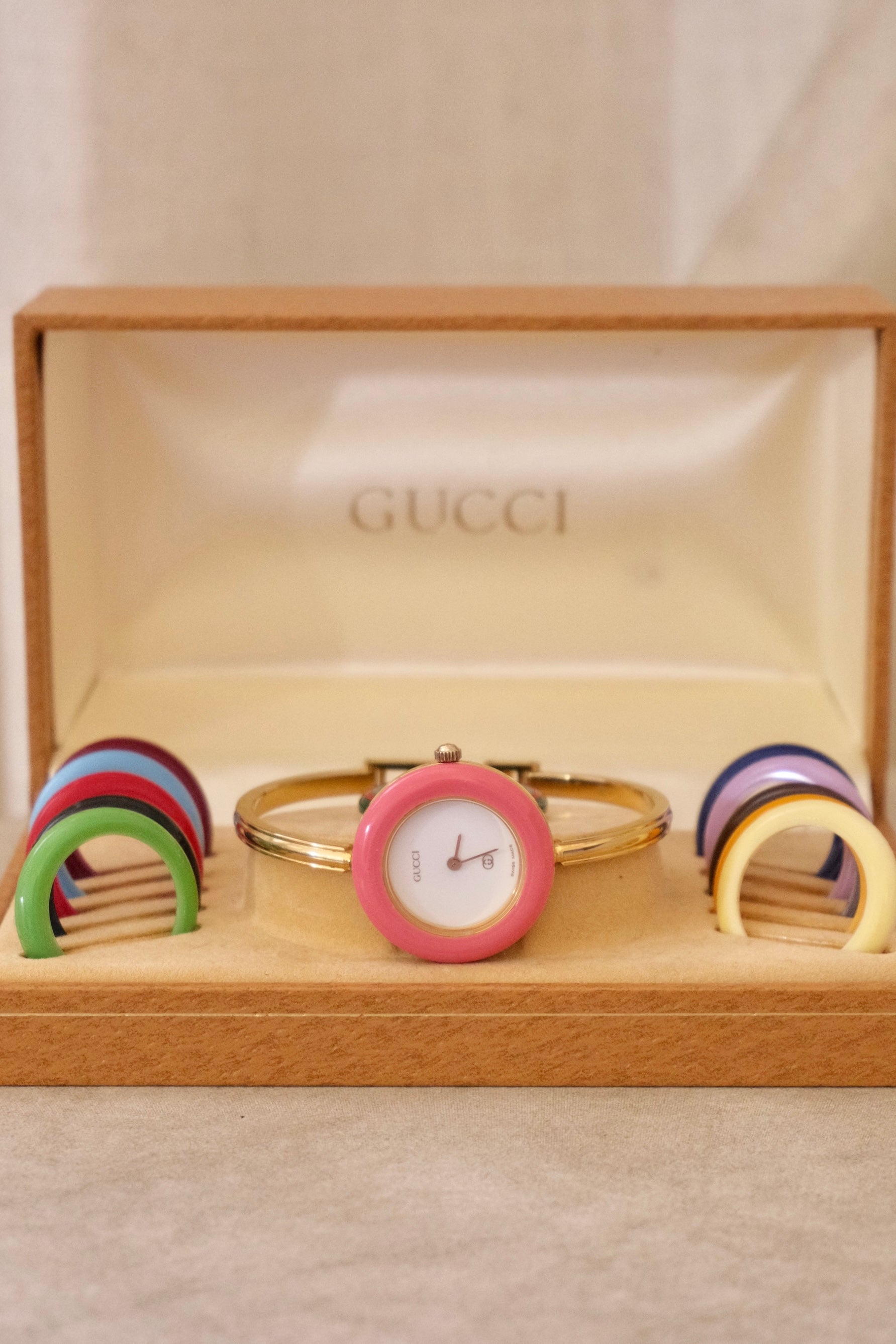 RARE Vintage Gucci Interchangeable Bezel Watch FULL SET with Box
