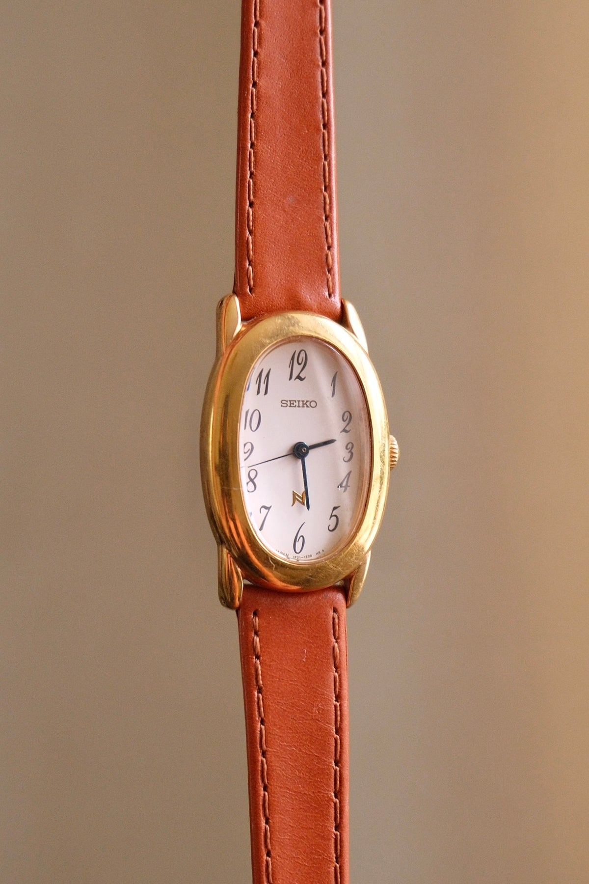 Vintage Ladies Seiko Noie Oval ‘Baignoire’ Style Leather Strap Gold Watch Working