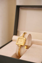 Rare Vintage Ladies 1900L Gold Bangle Gucci Watch In Box