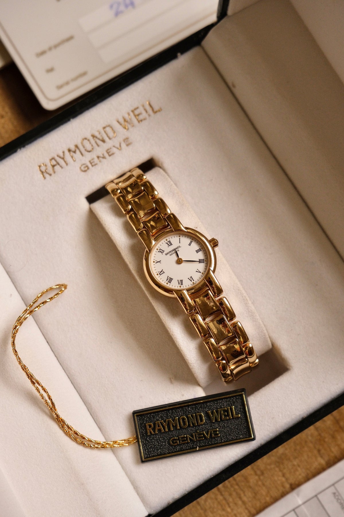1992 Ladies Gold Raymond Weil Geneva Watch Roman Numerals with Box and Papers