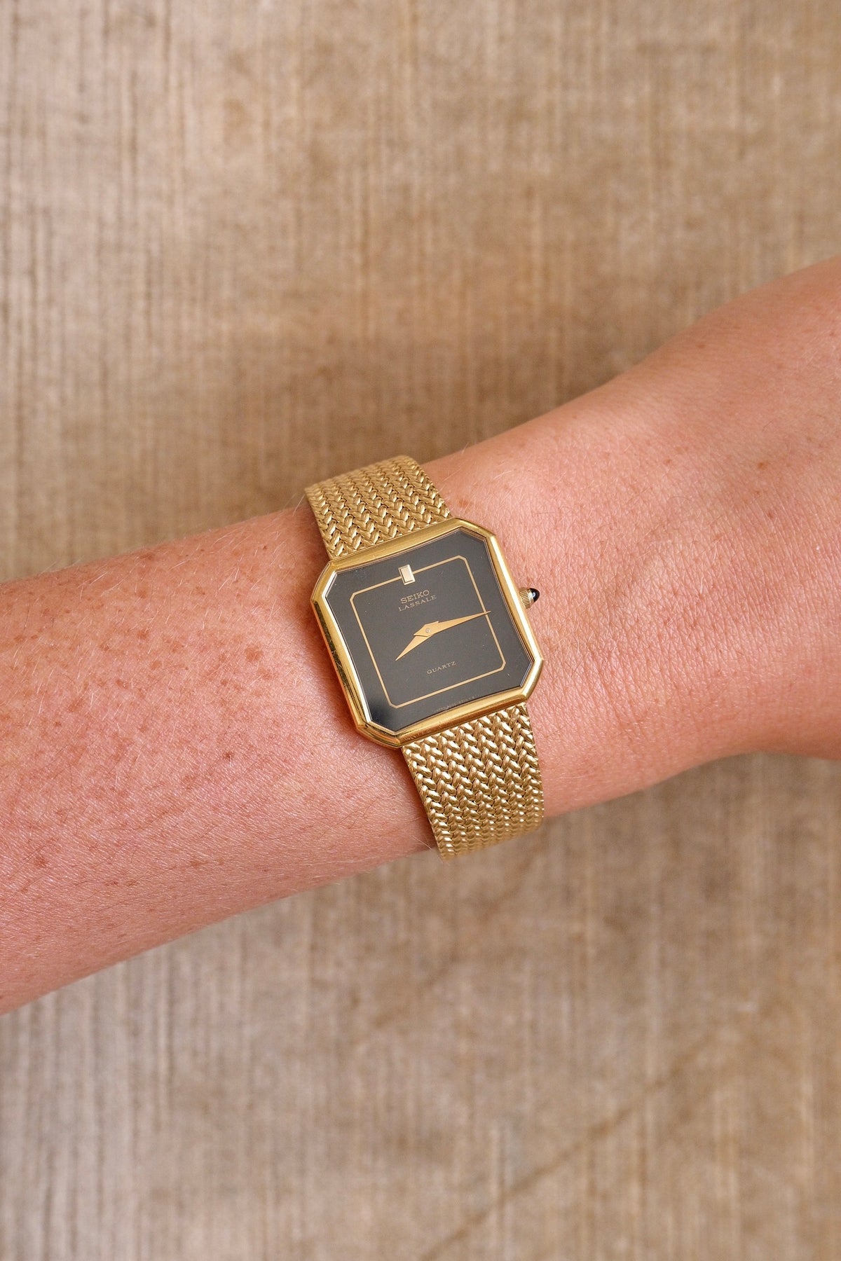 RARE 80s Seiko Lassale 6020 Gold Tank Watch Black Dial Watch in Box