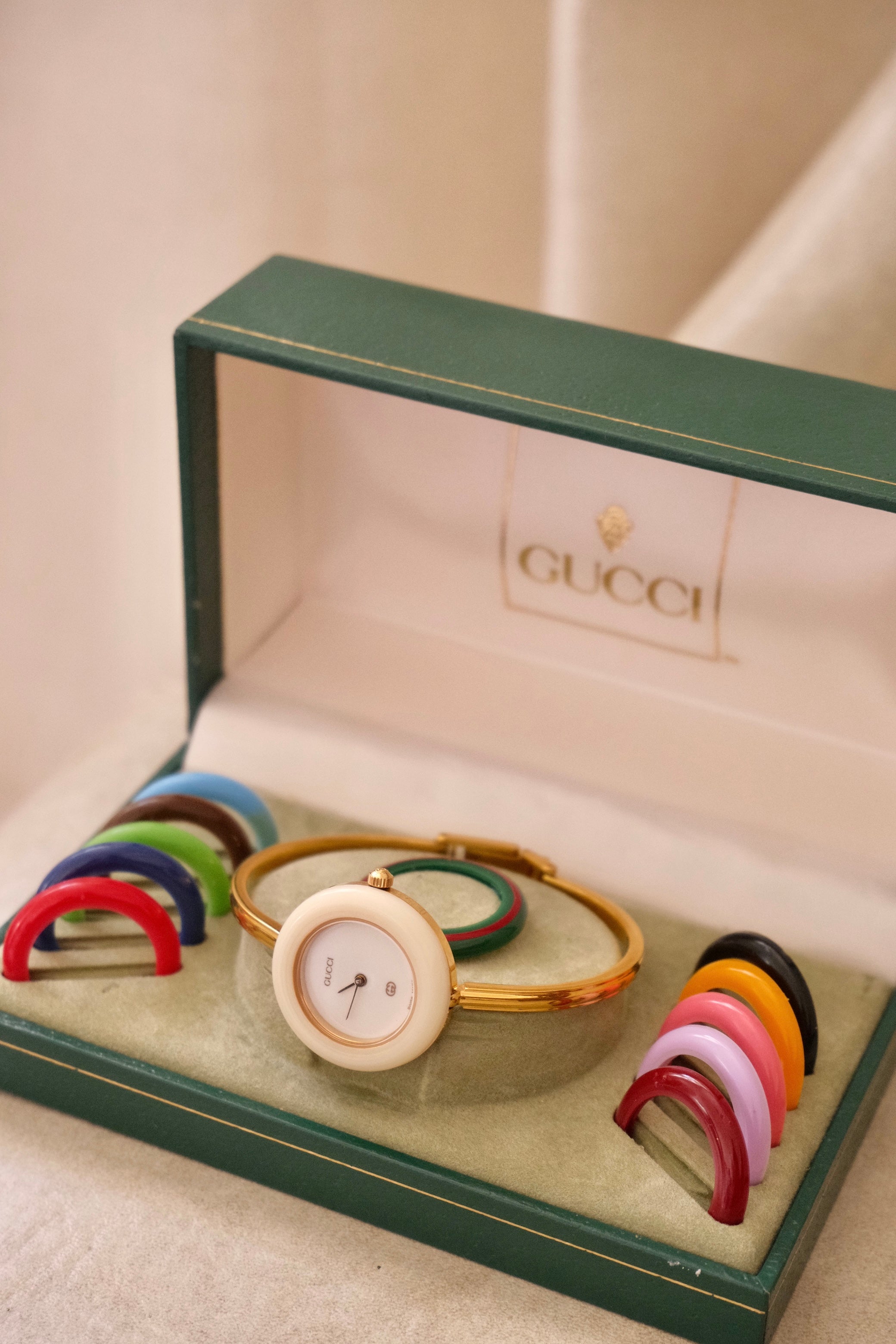 RARE Vintage Gucci Interchangeable Bezel Watch FULL SET with Box Working