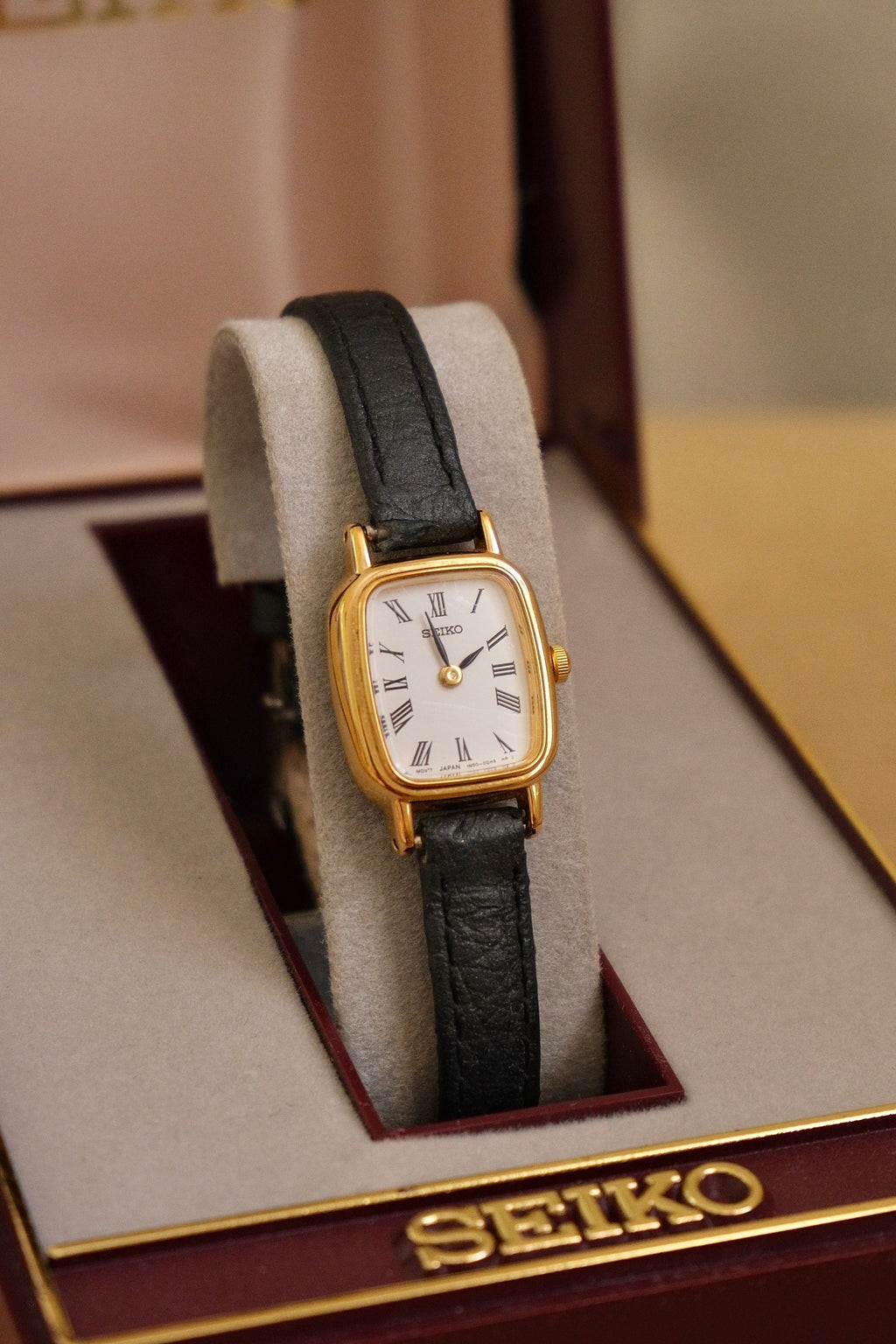 Vintage Ladies Gold Tank Seiko Watch with Leather Strap in Box