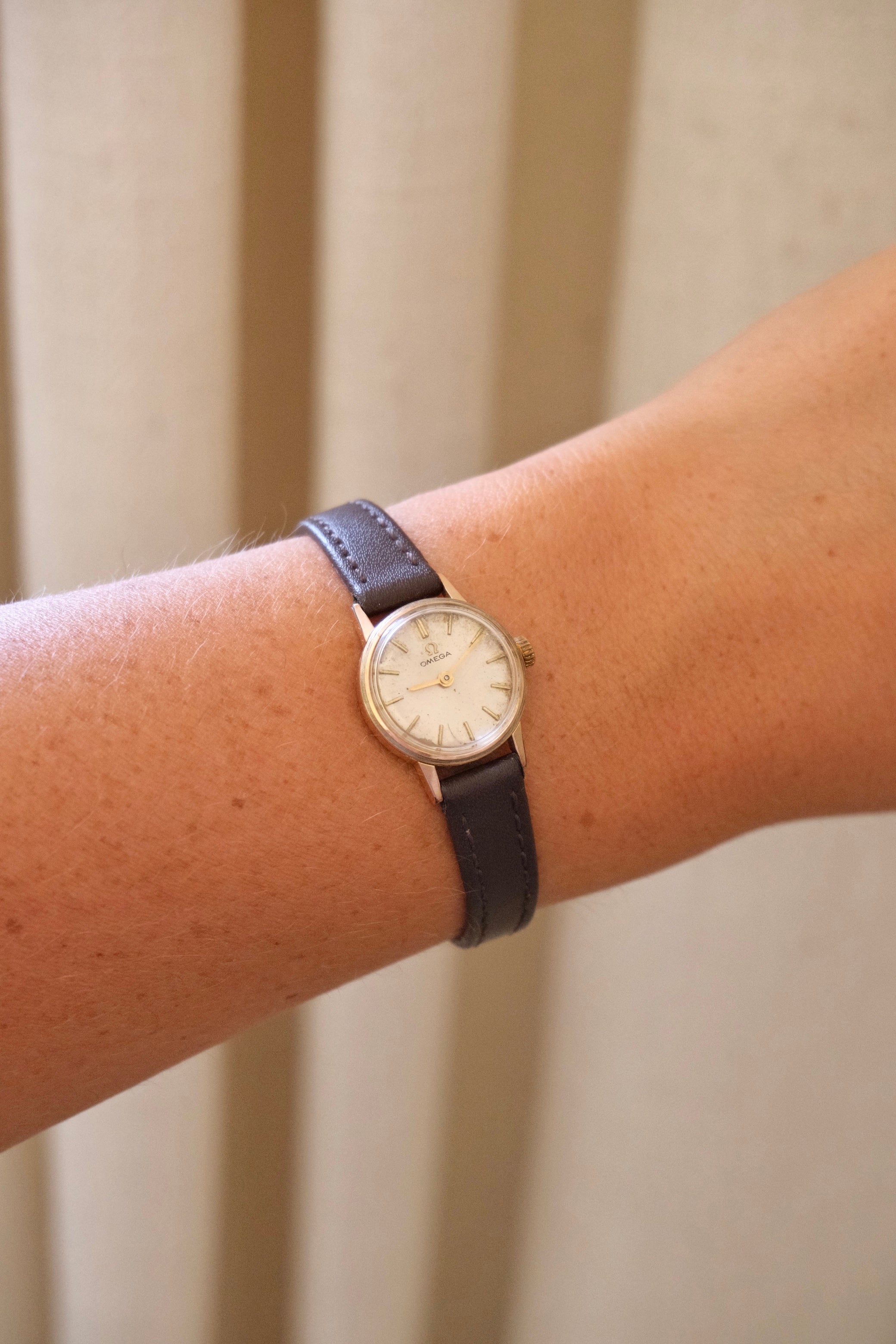 Vintage 1960 Omega Ladies Manual Wind Watch Gold Plated Swiss Wrist Watch Working