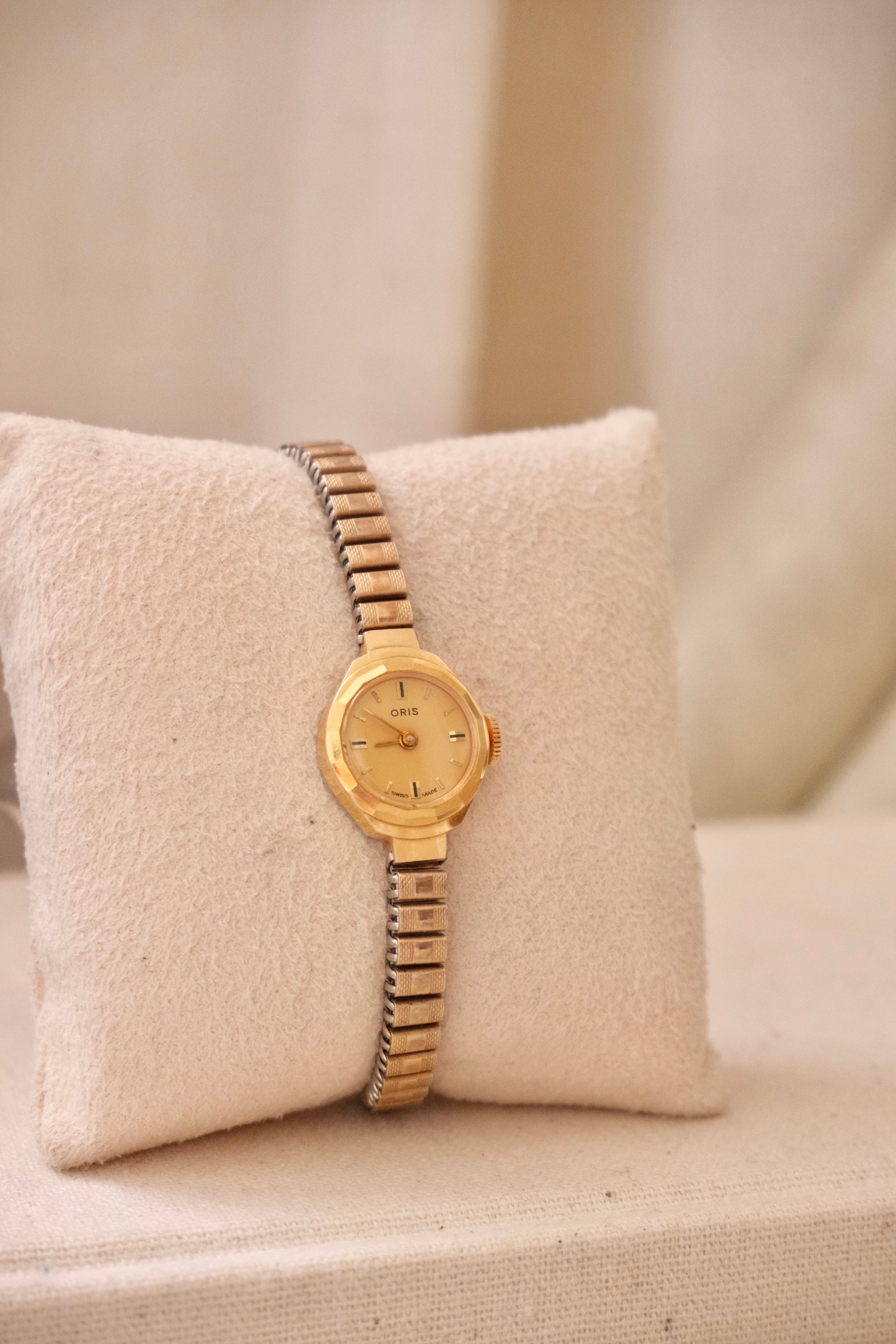 Vintage Ladies Oris Gold Plated Watch with a Stretch Band Manual Wind Working